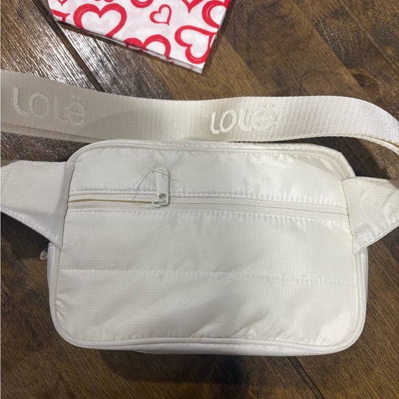 Lole Cream Belt Bag - Picture 4 of 9